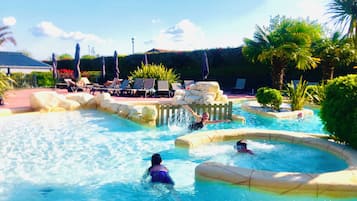 Piscine couverte, piscine extérieure