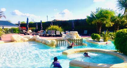 Cottage Premium, camping 5* avec parc aquatique