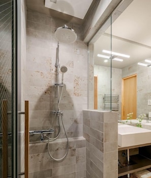 Bathroom - Tokikaze Machiya House (Kanazawa)