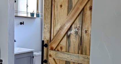 Guest house on historic 4th