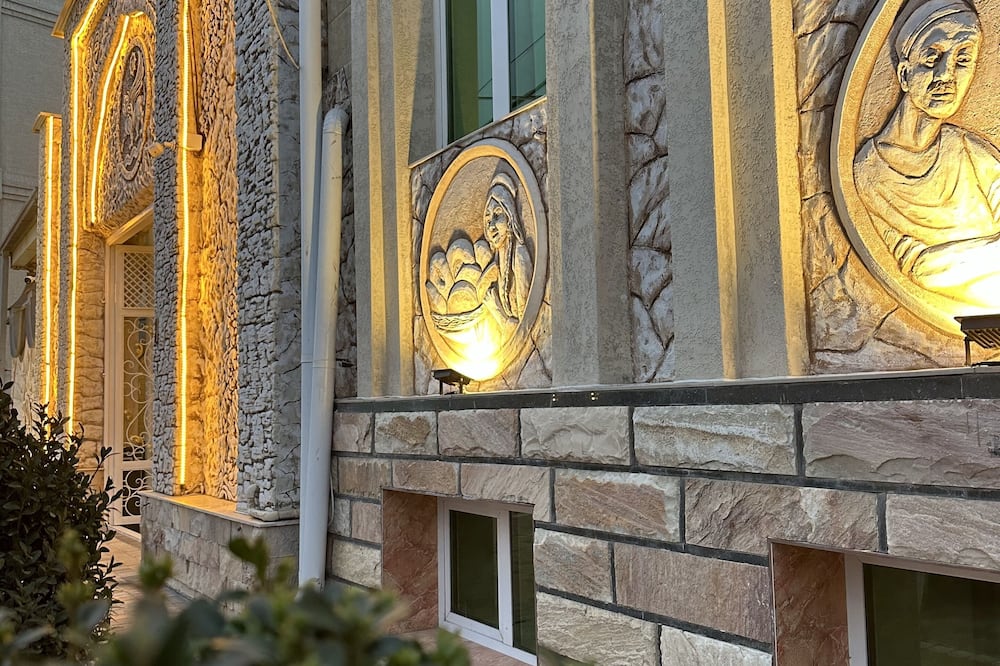 Ideal hotel