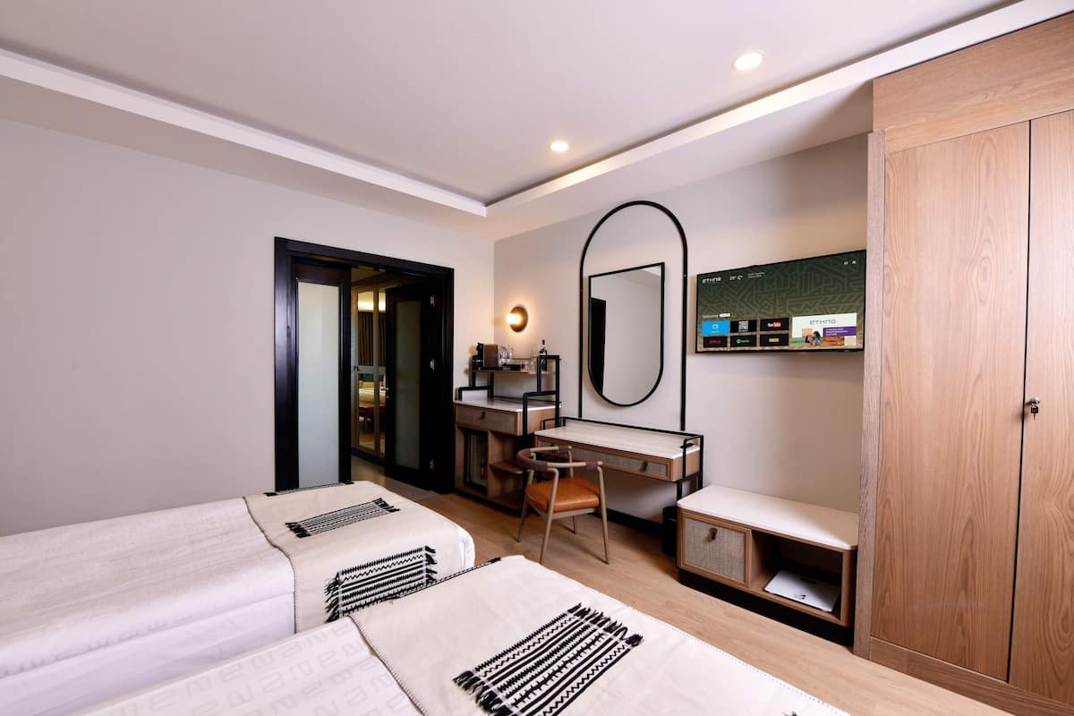 Free minibar, soundproofing, iron/ironing board, free WiFi