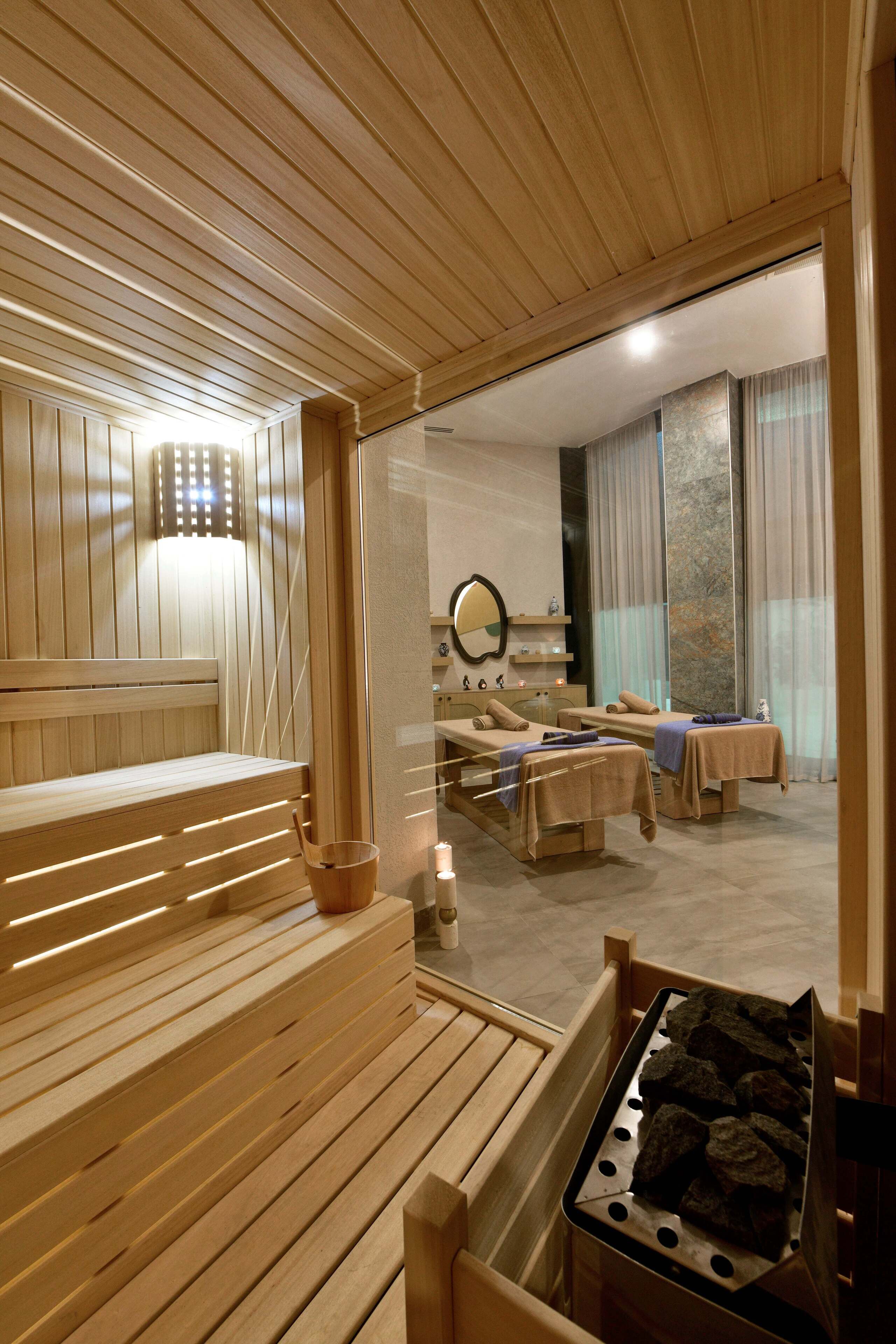 Sauna, Turkish bath/hammam, body treatments, aromatherapy, body scrubs