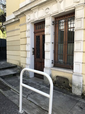 Yksityiskohta ulkoa