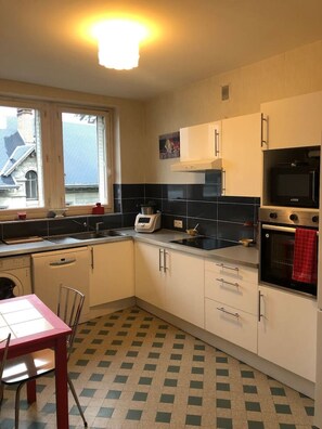 Fridge, microwave, oven, dishwasher