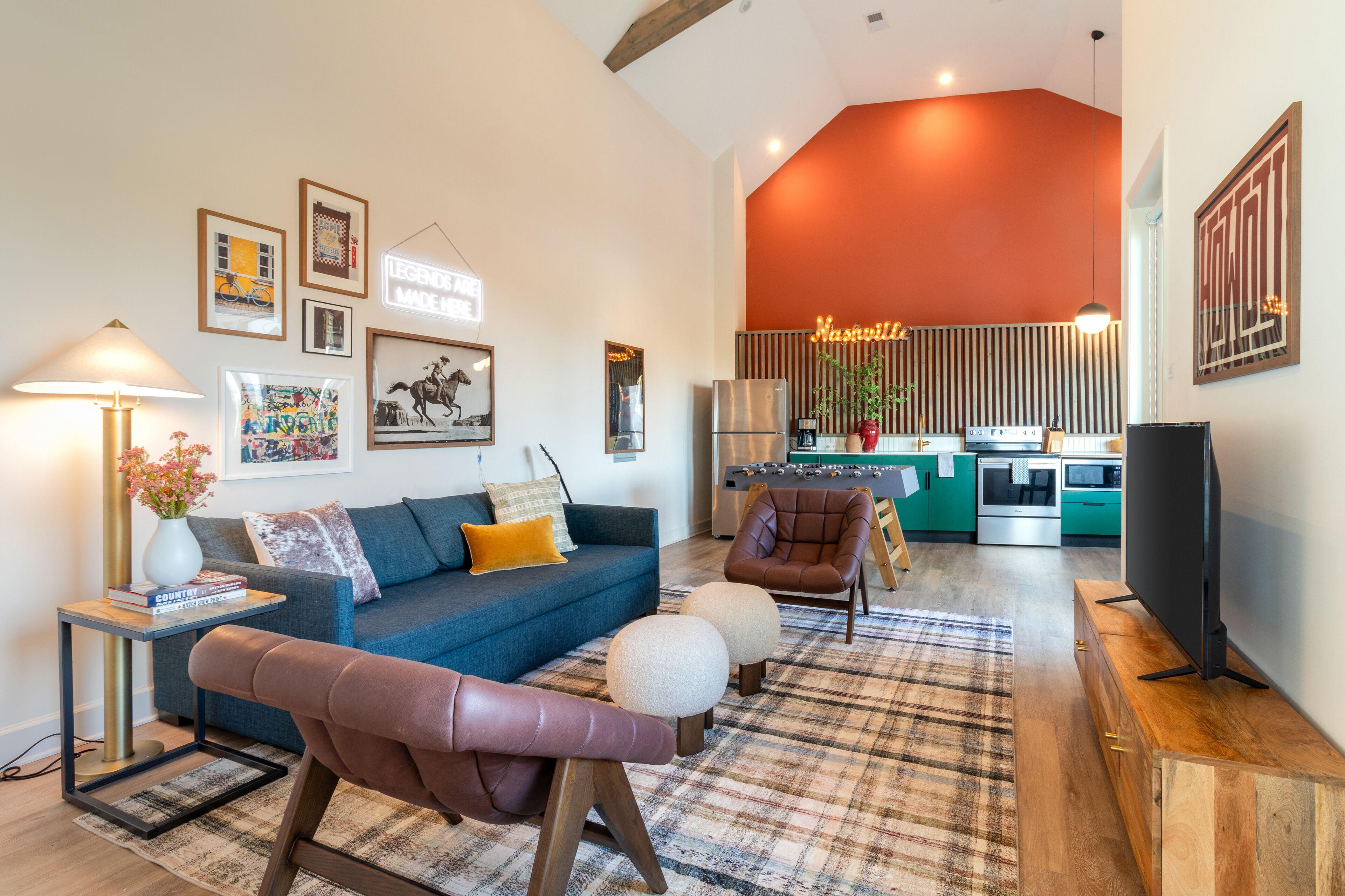 Conway B202 by AvantStay | Stylish 2BDR in Downtown, 5 mins to Broadway