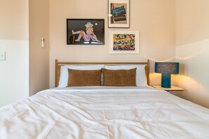 1 bedroom, free WiFi, bed sheets