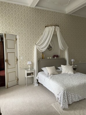 6 Schlafzimmer, Bügeleisen/Bügelbrett, WLAN, Bettwäsche