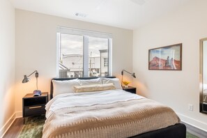 4 bedrooms, free WiFi, bed sheets