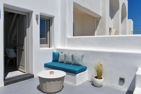 Deluxe Apartment | 4 | Private Hot Tub | Terrace/patio