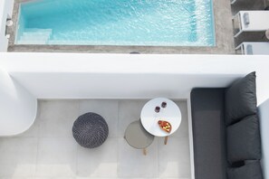 Deluxe Apartment | 2 | Shared Heated Plunge Pool | Balcony view