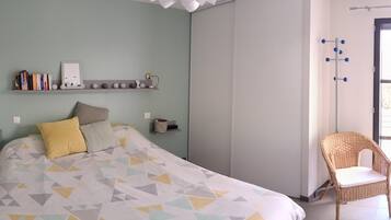 2 bedrooms