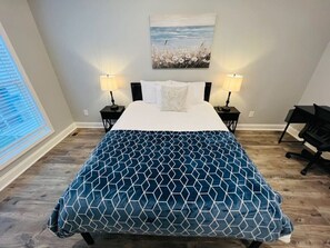 4 habitaciones, escritorio, tabla de planchar con plancha y wifi gratis 