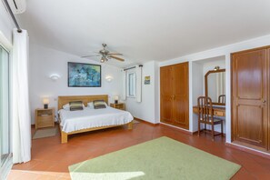 3 habitaciones y caja de seguridad en la habitación 