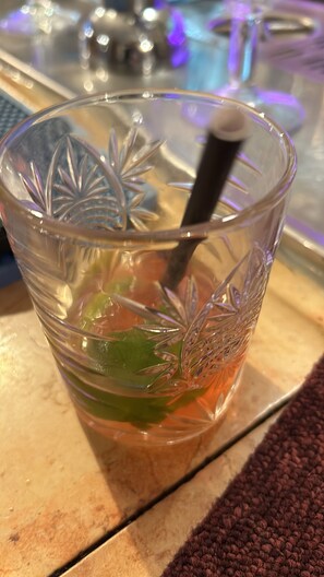 食事・飲み  物