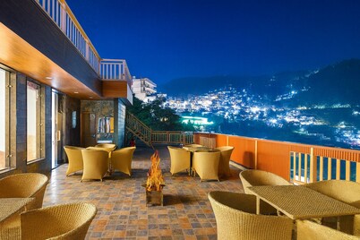 Hotel Pawan Regency