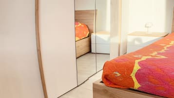 1 Schlafzimmer, Schreibtisch, Bügeleisen/Bügelbrett, kostenloses WLAN