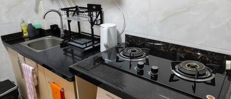 調理器具と食器