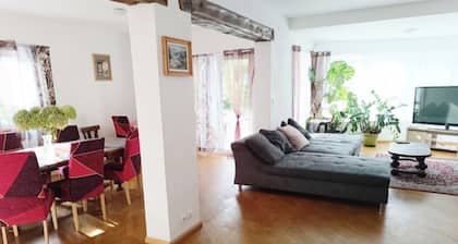 Très Grande Appartement à la Frontière Suisse