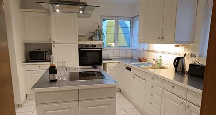 Très Grande Appartement à la Frontière Suisse
