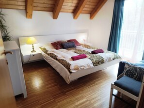 3 camere, ferro/asse da stiro, culla da viaggio, Wi-Fi gratuito