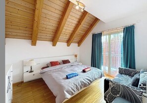 3 makuuhuonetta, silitysrauta/-lauta, Wi-Fi, vuodevaatteet