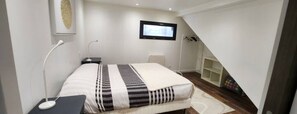 1 Schlafzimmer, Bügeleisen/Bügelbrett, Reisekinderbett, kostenloses WLAN