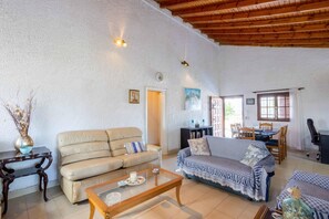 ハウス | 2 室のベッドルーム、デスク