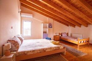 House - Neromilos Harmony - Roussis Residence (Messini)