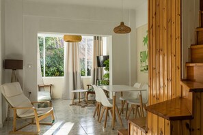 House - Maisonette With Palms (West Mani)