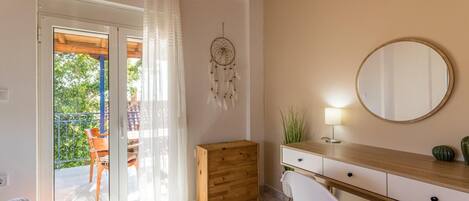 ハウス | 2 室のベッドルーム、デスク