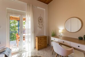 Hus | 2 sovrum och skrivbord