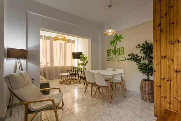 Hus | 2 sovrum och skrivbord