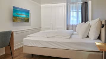 Desk, free WiFi, bed sheets