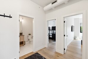 Hårtork och handdukar