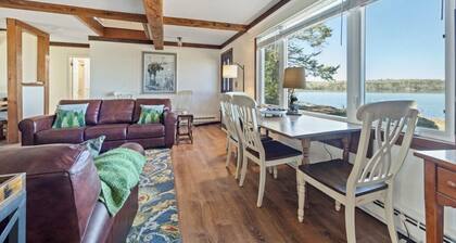 Alamoosook Lakehouse