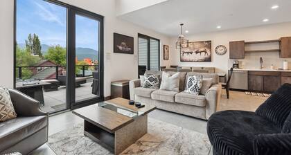 Penthouse Condo in Downtown Whitefish! Close to Whitefish River!
