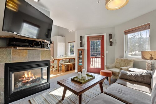 Ski-In/Ski-Out | Close to Base Lodge