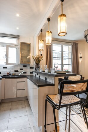 Dining - Hedonist House - Cosy & Design apartment 4 guests - Eiffel Tower (Paris)