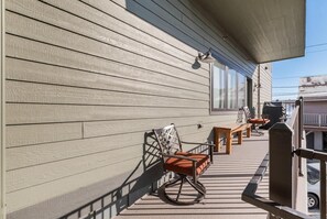 Property grounds - Book for a Festive Getaway! Luxury Condo in Downtown Whitefish! Grill! (Whitefish)