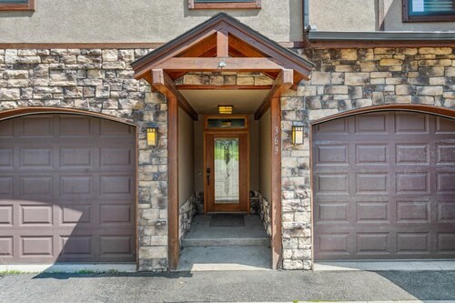 Winter Availability! Ski-in/Ski-Out Chalet with Hot Tub on Whitefish Mountain!