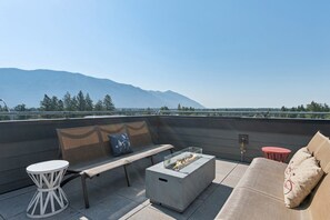 Terrace/patio - Luxury Condo in Columbia Falls, the Gateway to Glacier! (Columbia Falls)