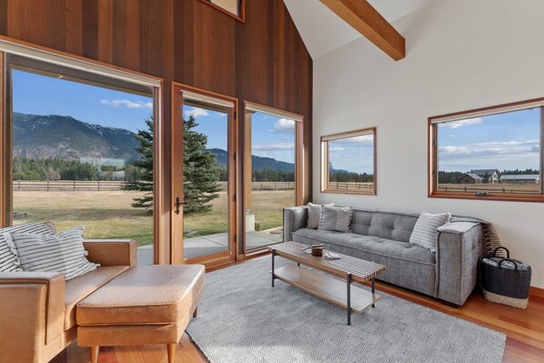 Téléviseur connecté, foyer