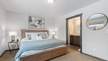 3 chambres, bureau, fer et planche à repasser, Wi-Fi gratuit