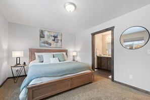 3 chambres, bureau, fer et planche à repasser, Wi-Fi gratuit