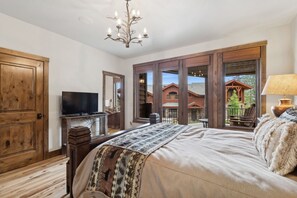 4 Schlafzimmer, Bügeleisen/Bügelbrett, kostenloses WLAN, Bettwäsche