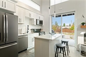 Fridge, microwave, oven, stovetop - Get Away to Whitefish this Winter! Pet-friendly! Amazing Communal Amenities! (Whitefish)