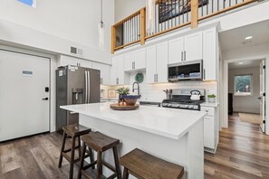 Fridge, microwave, oven, stovetop - Festive Stays Available! Stunning Quarry unit! B10! Wonderful shared amenities! (Whitefish)