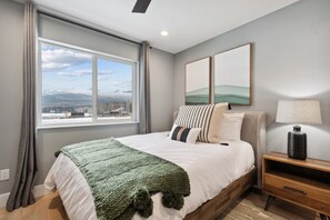 3 sovrum, strykjärn/strykbräda, gratis wi-fi och sängkläder