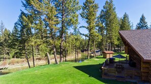 Property grounds - Book a Holiday Stay! Montana Log Cabin! Easy Access to Downtown Whitefish! (Whitefish)